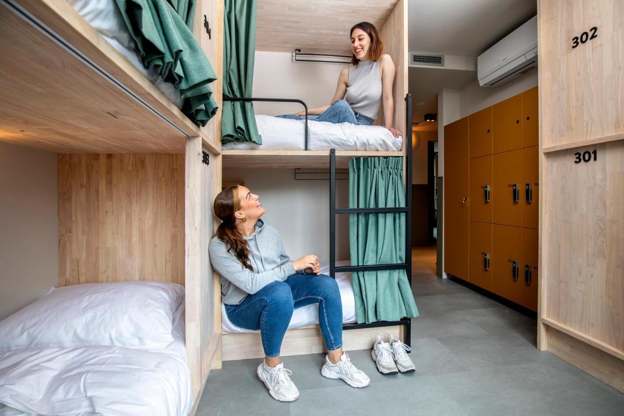 The Bee Hostel Amsterdam Bagian luar foto