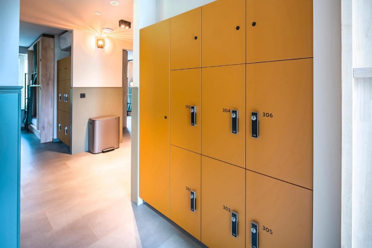 The Bee Hostel Amsterdam Bagian luar foto