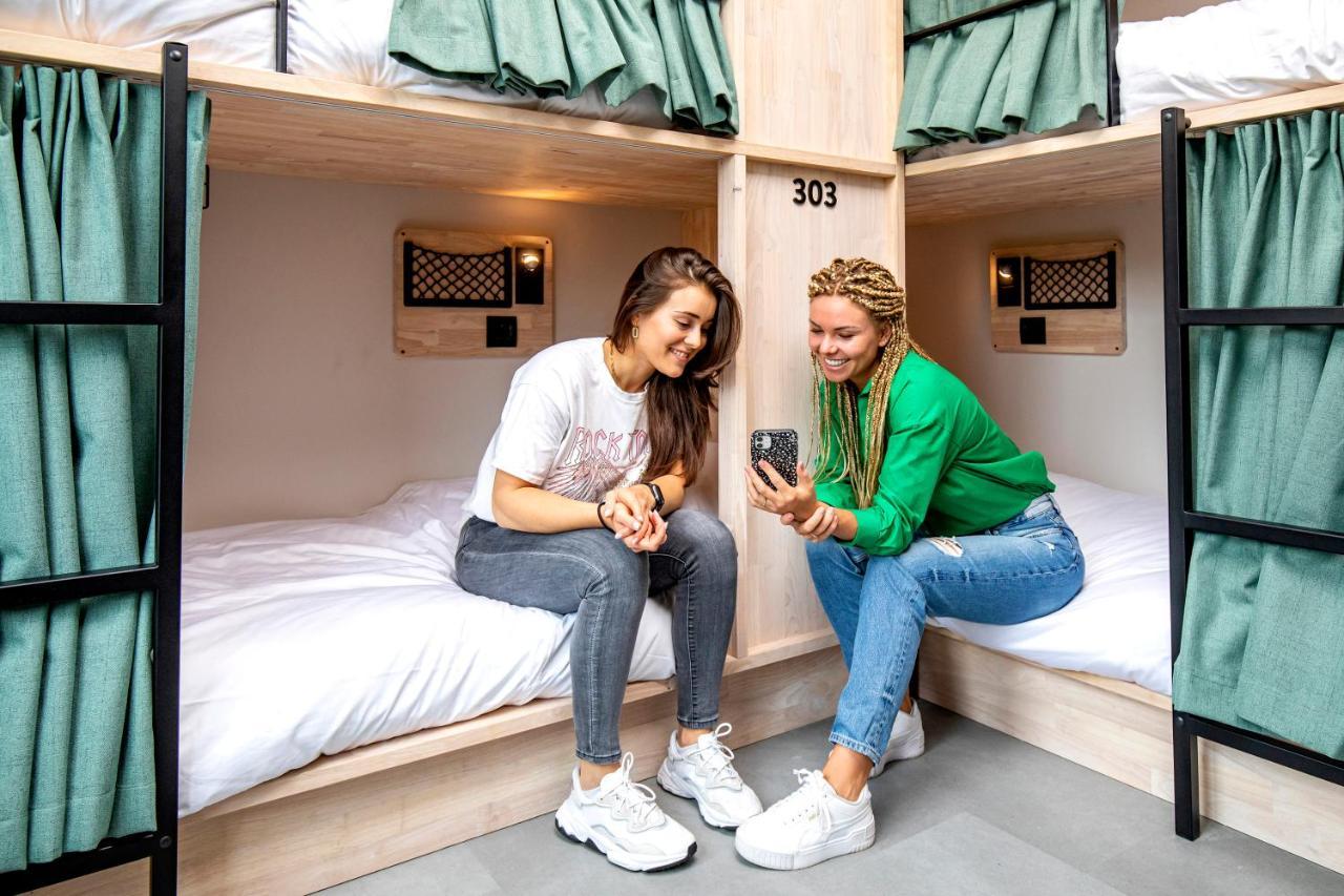 The Bee Hostel Amsterdam Bagian luar foto