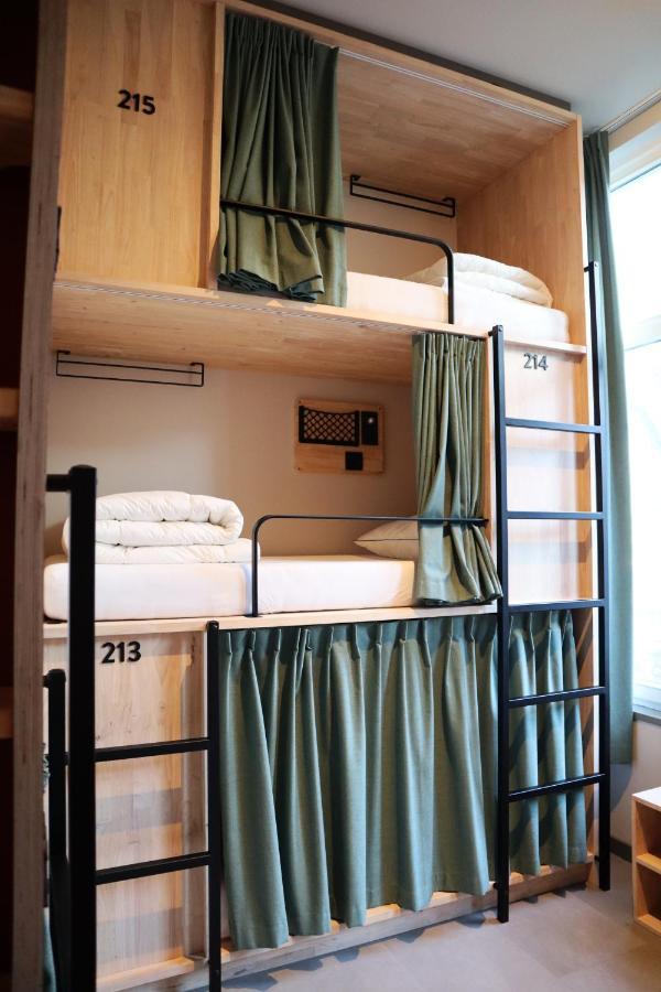 The Bee Hostel Amsterdam Bagian luar foto