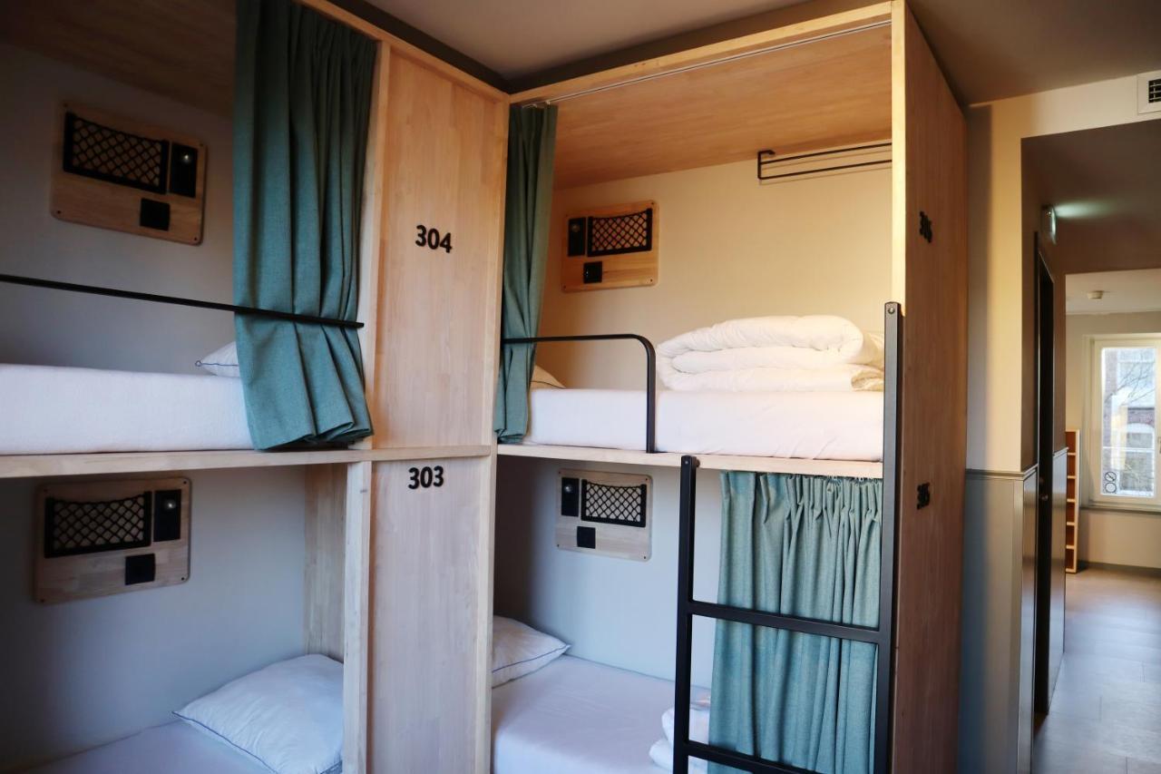 The Bee Hostel Amsterdam Bagian luar foto